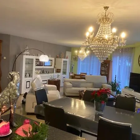 וילה Magnifique Vila Avec Jacuzzi Et Billard סן-ברבן-לה-פן