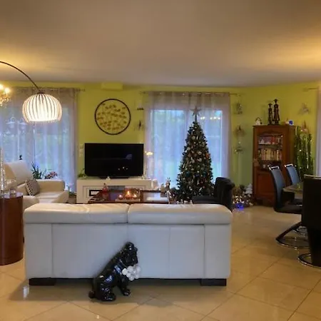 Magnifique Vila Avec Jacuzzi Et Billard סן-ברבן-לה-פן